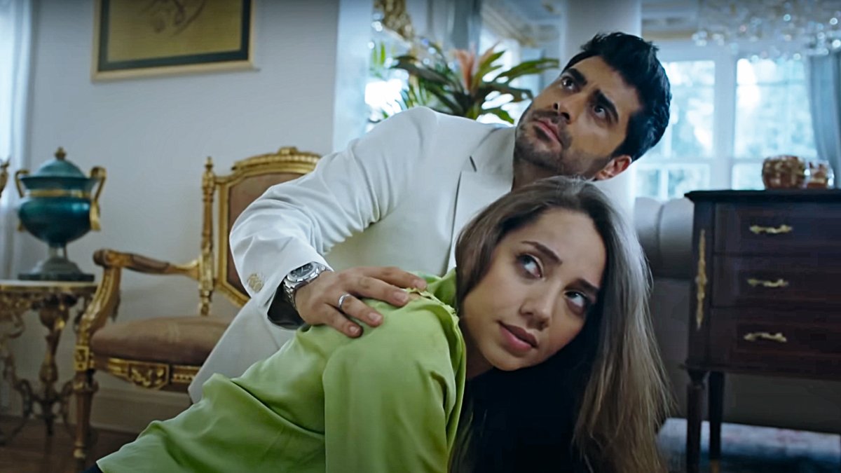 Fatih consuela a Görkem, pensando que Nilay le ha agredido de verdad.