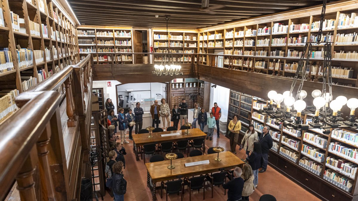 Visita para conocer la historia del IEI en las Jornadas de Patrimonio - IEI