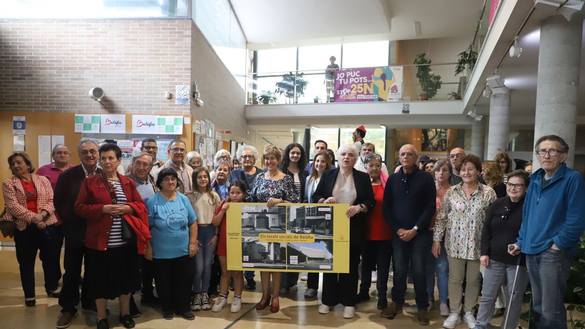 Vecinos de Balàfia, Valls y más ediles acudieron al acto. - MAGDALENA ALTISENT