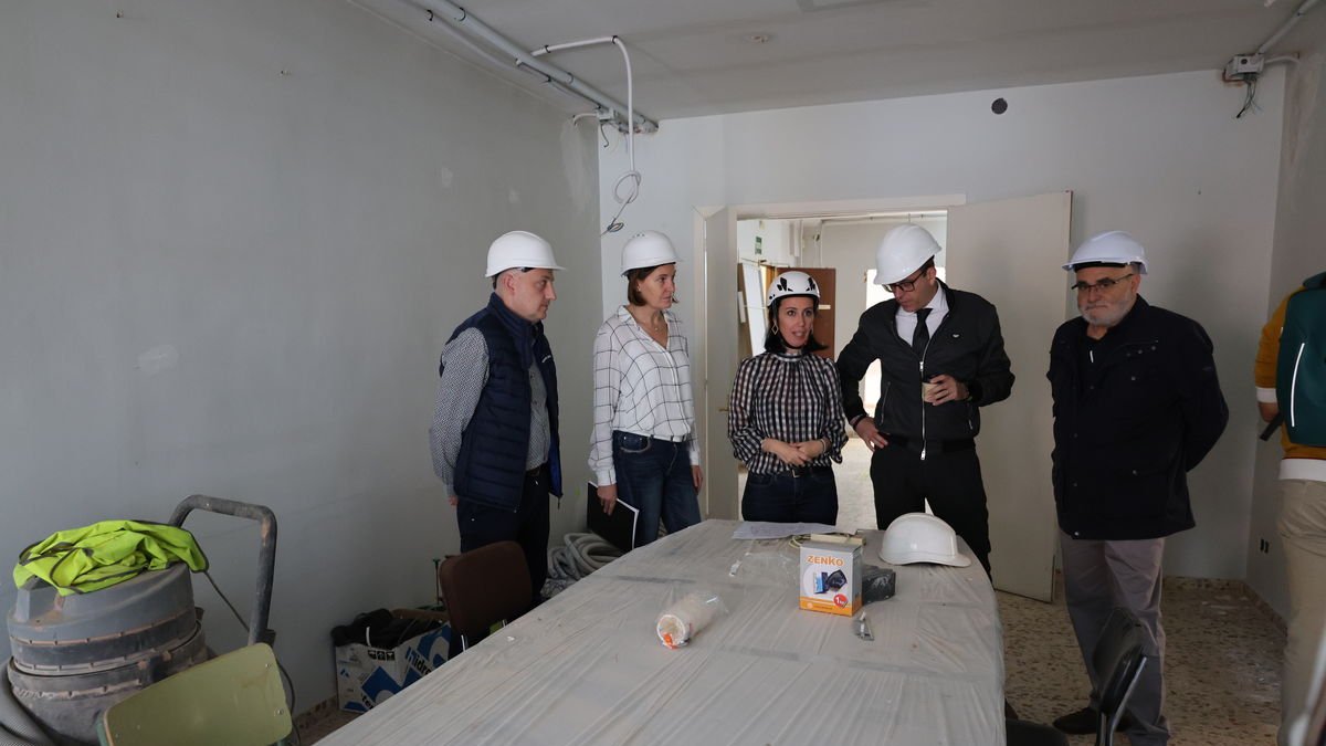 Visita a les obres a les antigues dependències de la Fira. - J.GÓMEZ