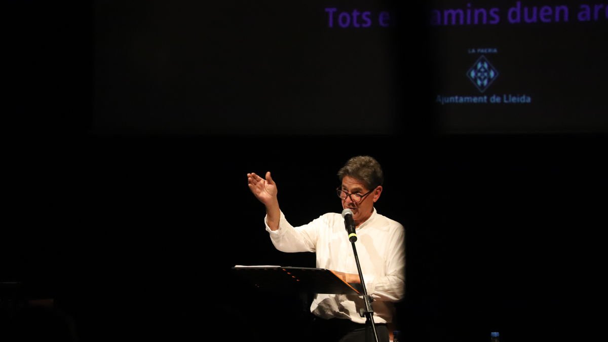 El poeta Xavier Macià, protagonista del ciclo 'Vespres en vers' - MAGDALENA ALTISENT