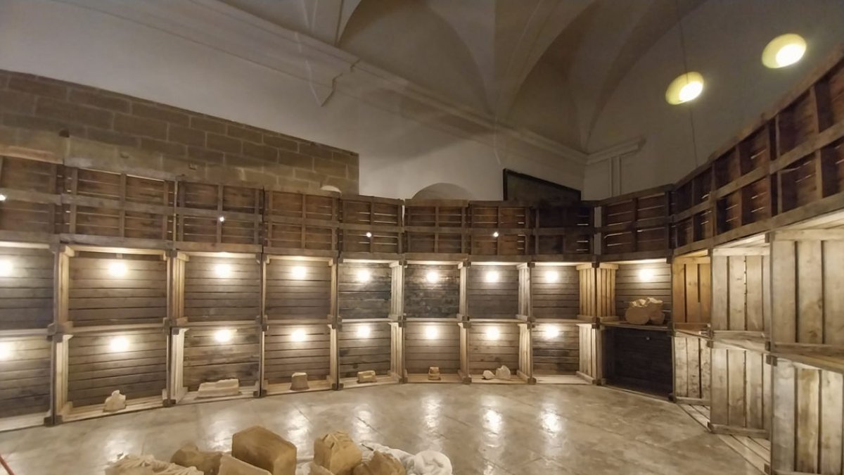 El montaje de la exposición que abrirá este domingo. - A.A.