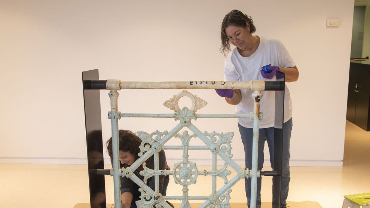 Barana del pont on Companys va ser entregat el 1940. - LAIA PEDRÓS