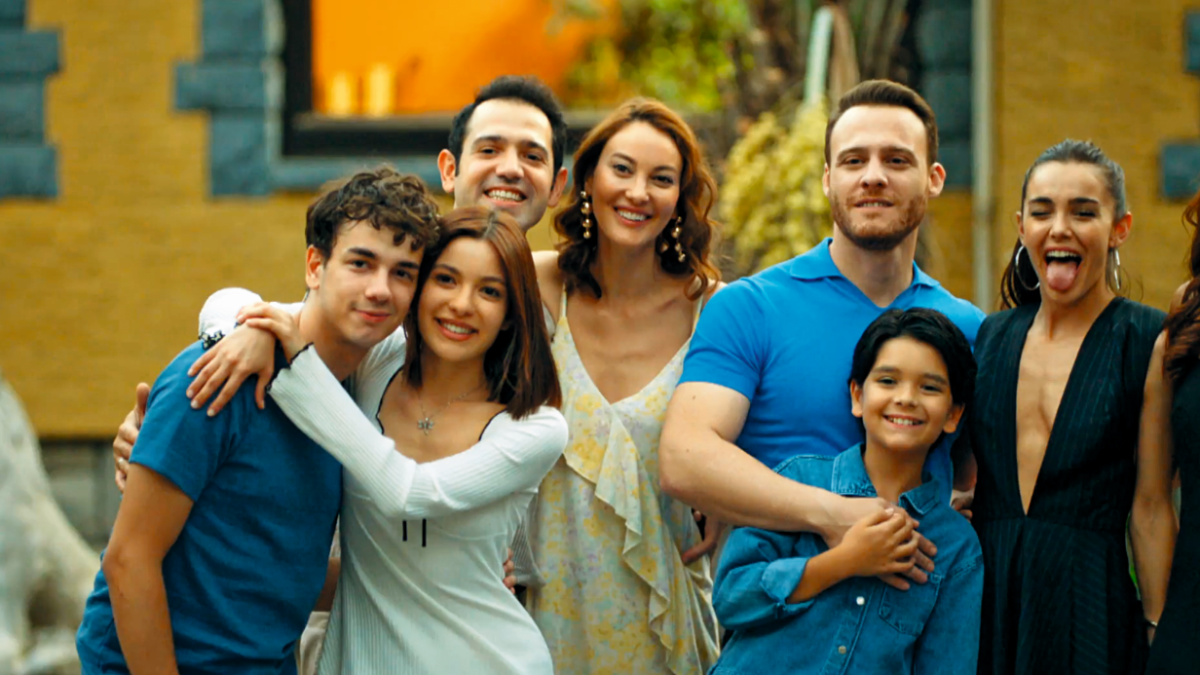 Los Arcali celebran la victoria con una fiesta en la finca por todo lo alto.