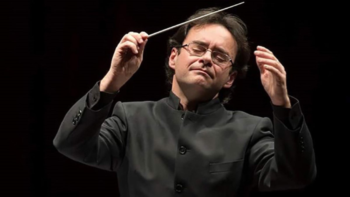 Alfons Reverté, durant un concert.