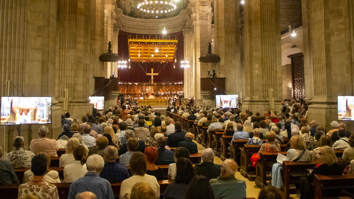 Vista de la Catedral de Lleida llena de fieles durante la inauguración el pasado septiembre del nuevo órgano. - GERARD HOYAS