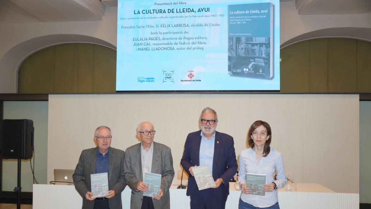 L’acte de presentació del llibre va tenir lloc ahir a la Sala Alfred Perenya. - PAERIA