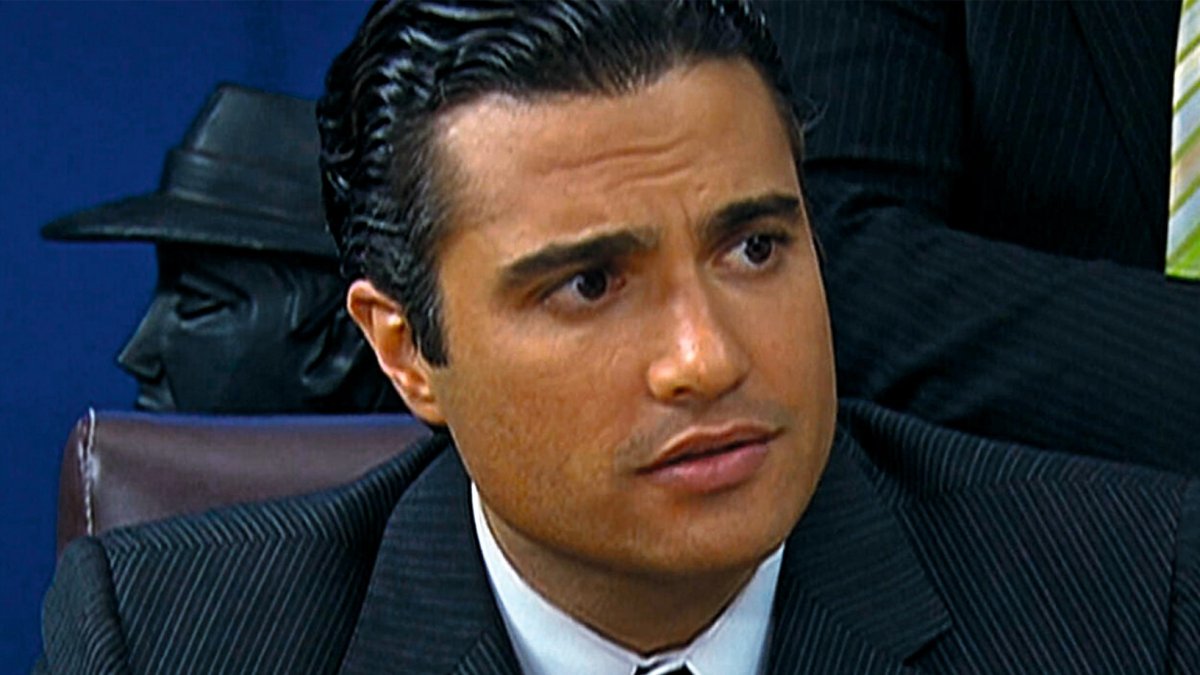 Fernando se siente presionado por Marcia.