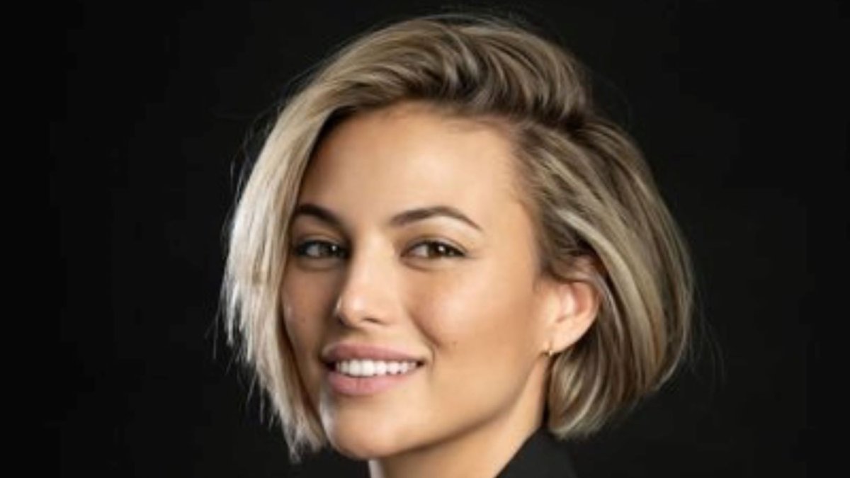 Elisa Mouliáa