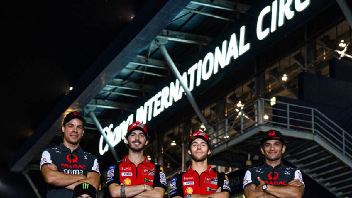 Els vuit pilots de Ducati, entre ells els dos germans Márquez, van ocupar les vuit primeres posicions. - DUCATI CORSE