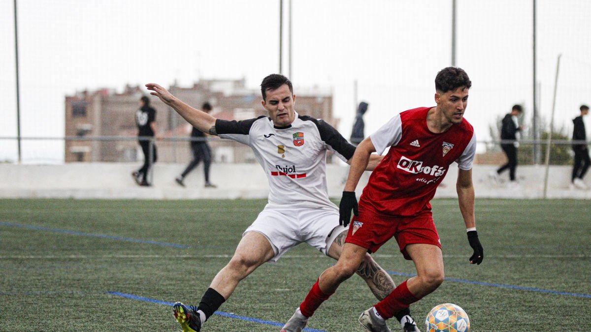 Una acció del partit d’ahir a les Borges. - ÍNGRID SEGURA