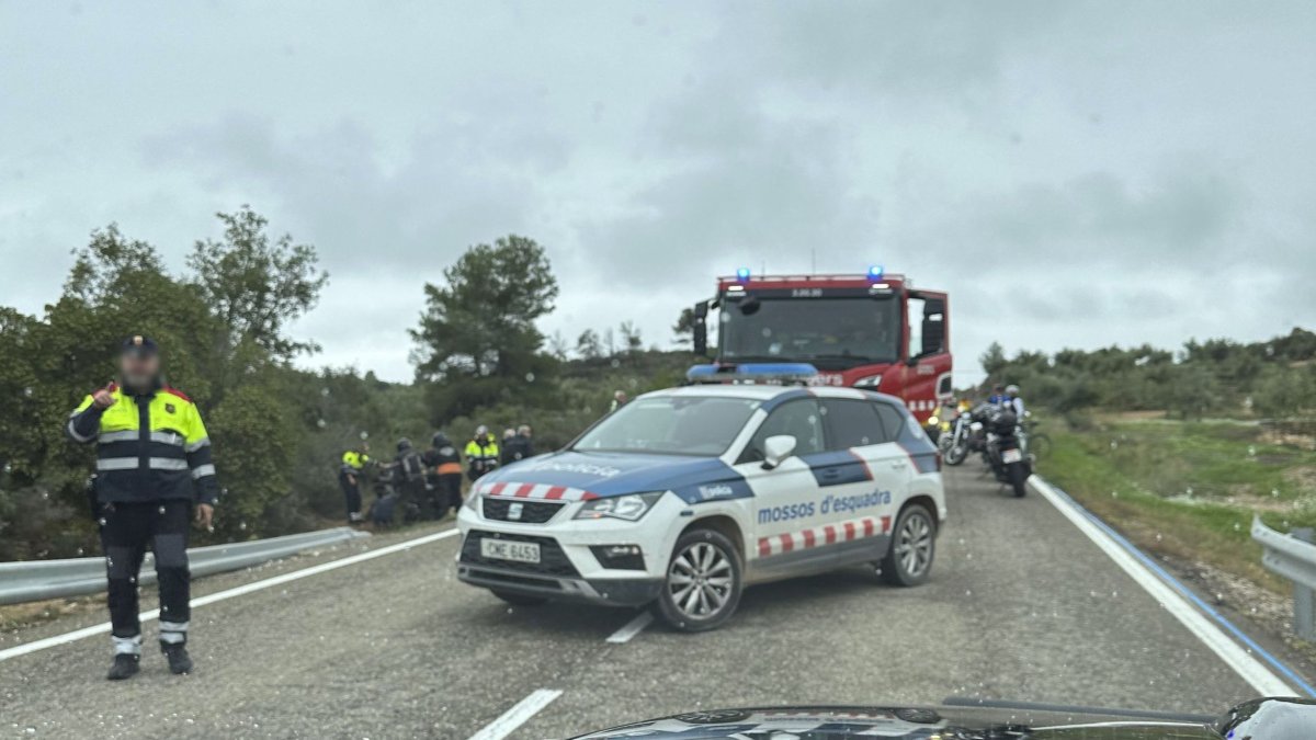 L’accident va obligar a tallar la carretera