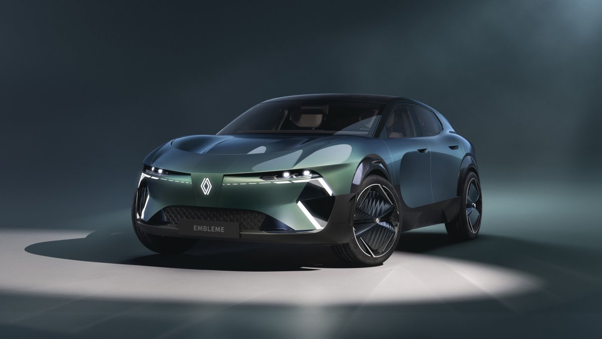 Amb 4,80 metres de llarg, el nou Renault aspira a fer-se un lloc en els segments C i superiors.