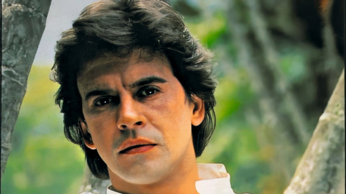 Ariel teme que su boda con Marcela le traiga problemas.