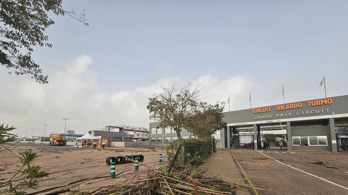 Imatge dels exteriors del Circuit Ricardo Tormo de Xest després del pas de la DANA