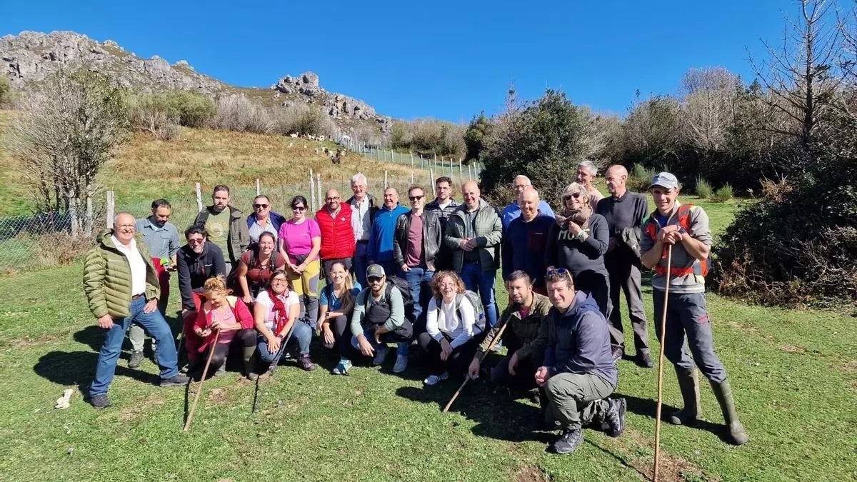 Participaires ena trobada en Somiedo. - OVIHUEC.DAT