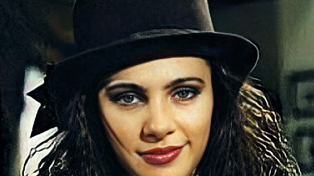 Susana hace que Max dude de Valeria.