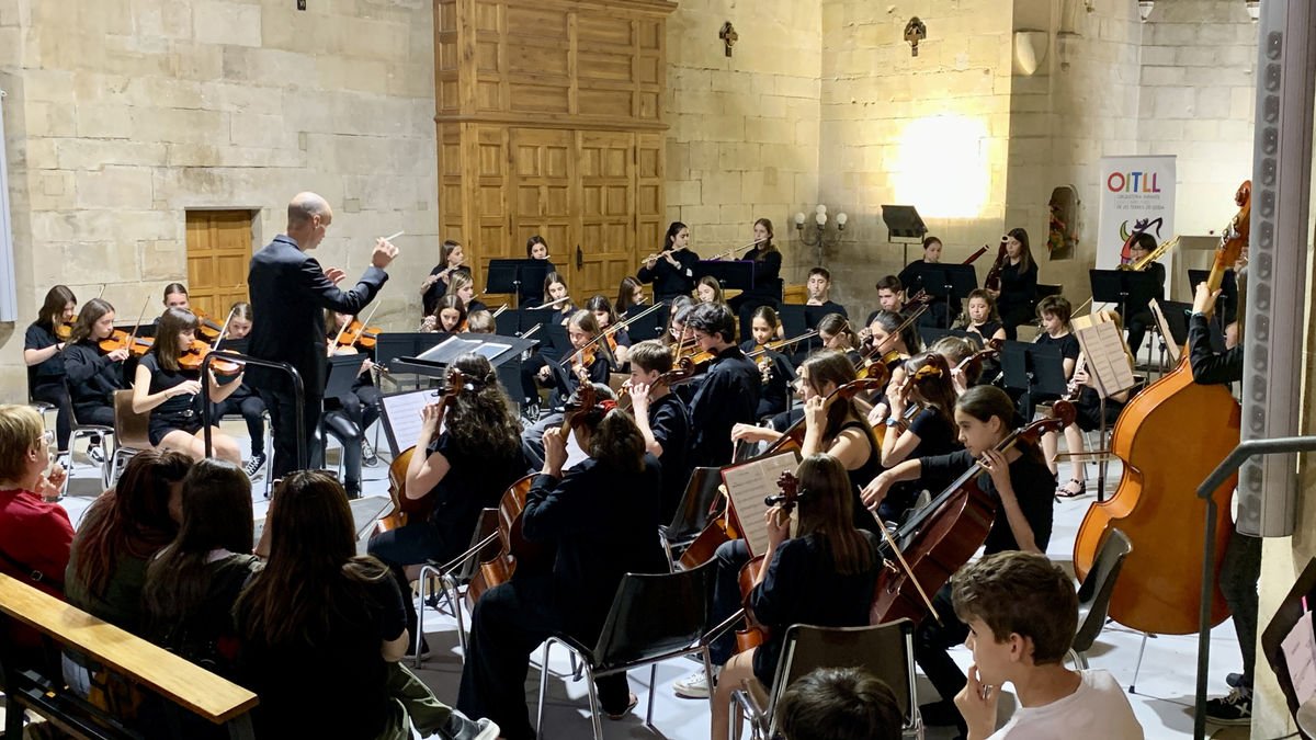 L’Orquestra Infantil de les Terres de Lleida, en un concert aquest any al monestir de les Avellanes. - OJC