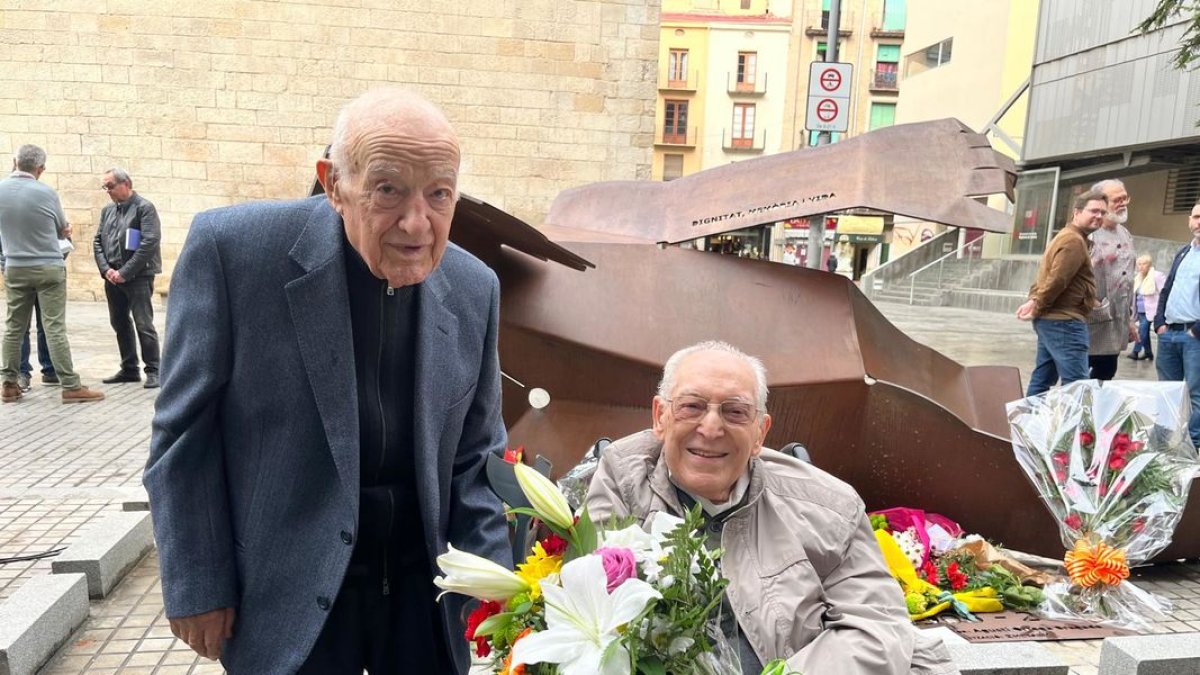 Jordi Quílez i Manel Sampedro, supervivents del bombardeig. - M.C.E.