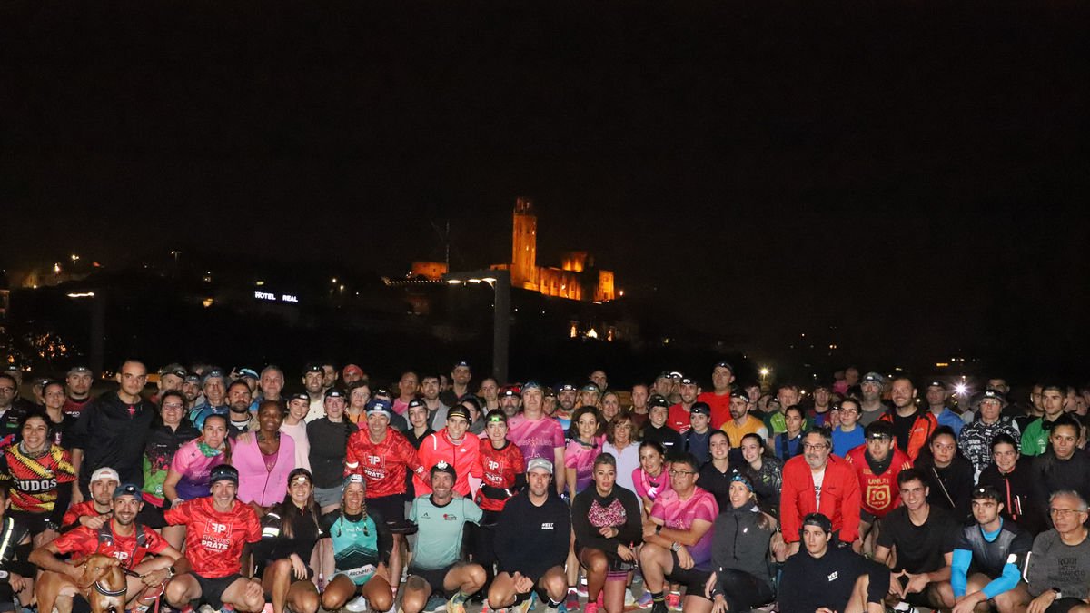 Alguns dels participants ahir en l’entrenament solidari que es va fer a Lleida. - MAGDALENA ALTISENT