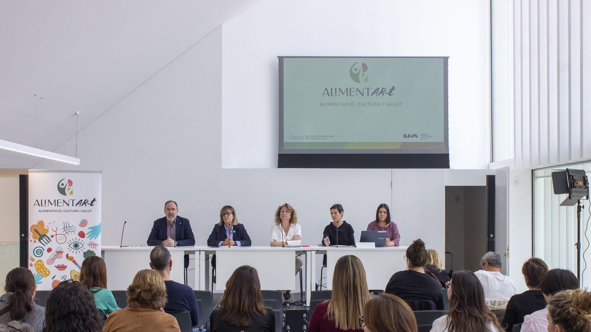 Un momento de la presentación del proyecto ‘AlimentART-T’. - ROGER BARRAGÁN