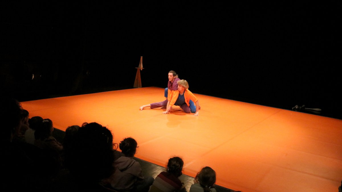 Espectáculo 'La Fabuleuse histoire de BasarKus' de la compañía francesa Cie Lamento