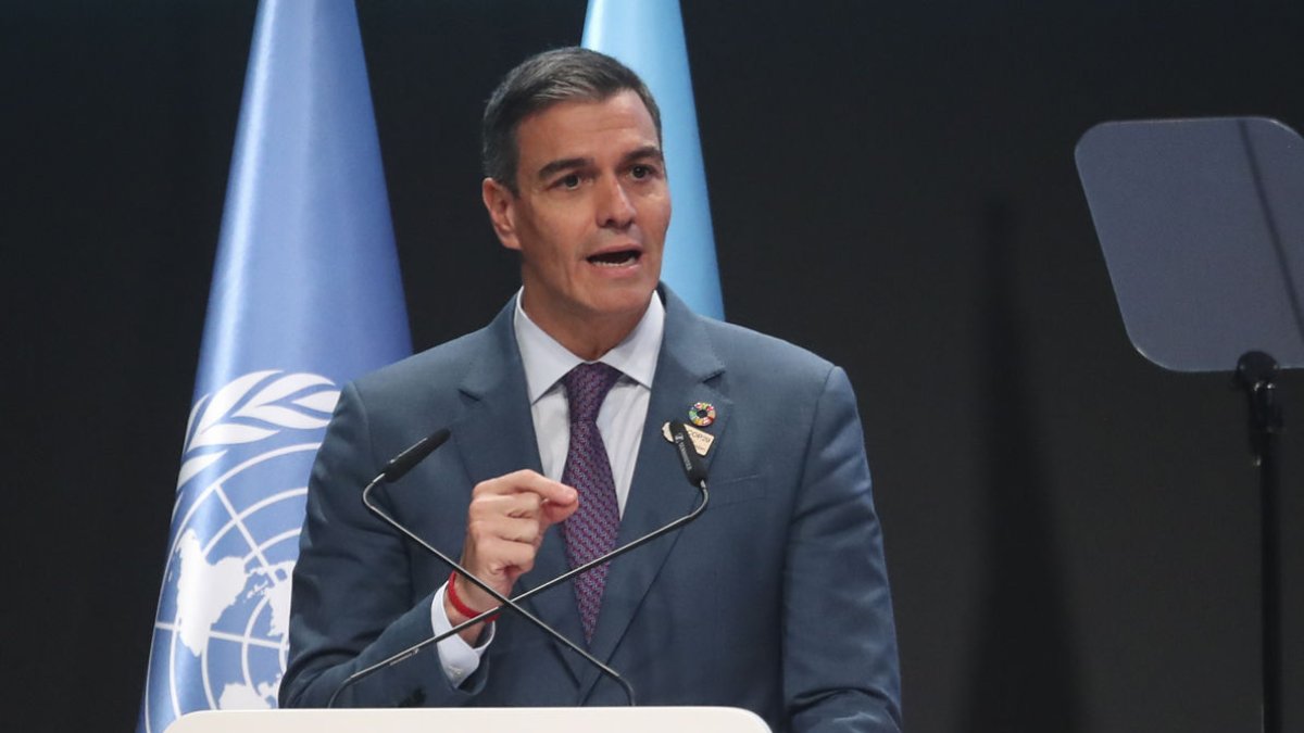 Pedro Sánchez, ayer durante su intervención en la cumbre de Bakú. - EFE