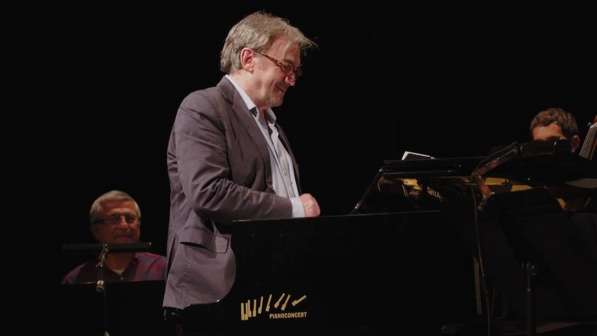 La vida del pianista Carles Cases - CCMA