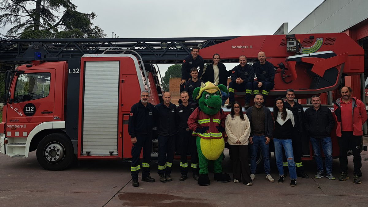 La presentación de la iniciativa tuvo lugar en el parque de los Bomberos de Lleida. - PAERIA