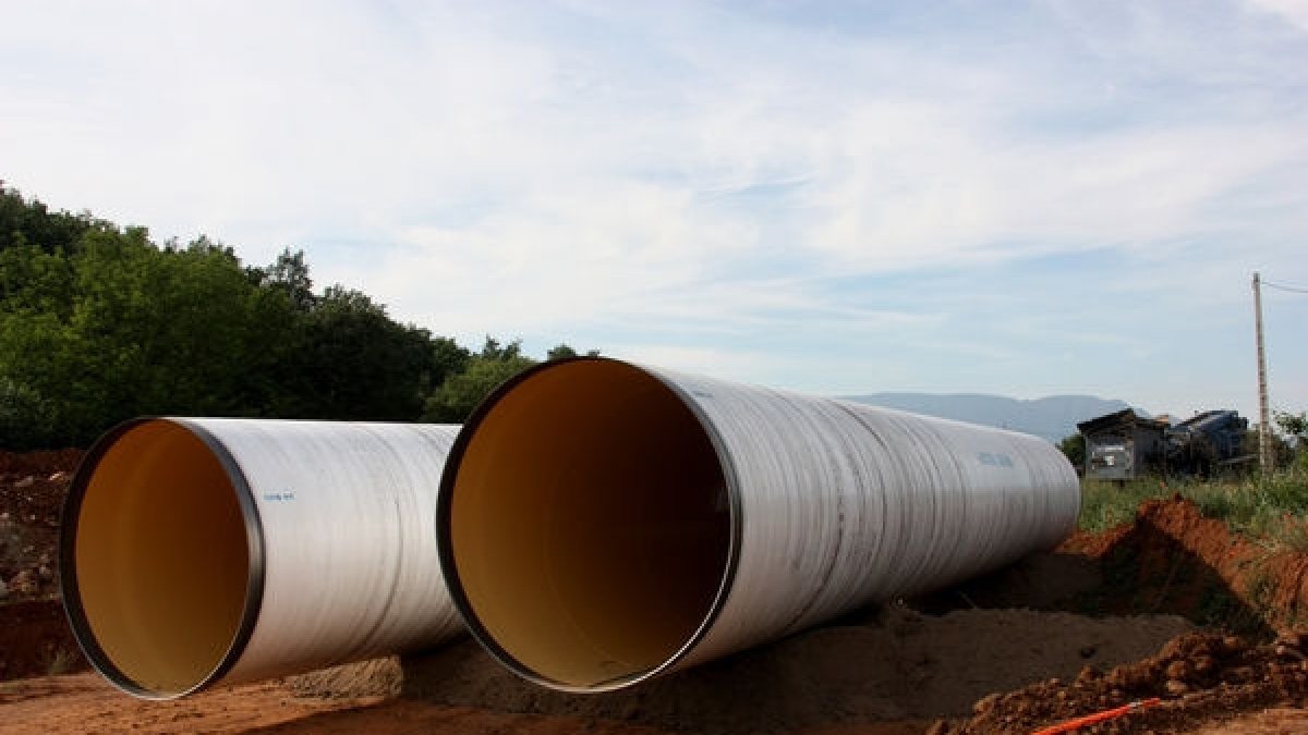 Imatge de la canonada per executar la primera fase d’ampliació del reg de la Conca de Tremp. - A.F.