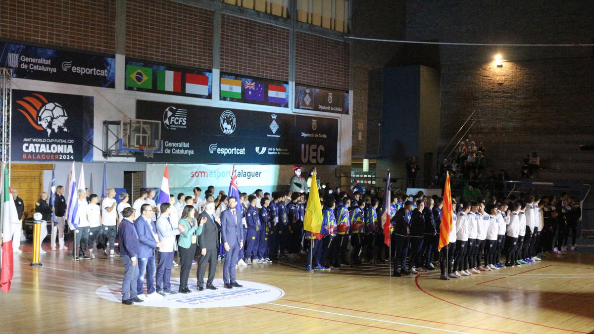 Imatge de la inauguració del campionat, que se celebrarà fins diumenge a Balaguer. - JOAN BOVÉ