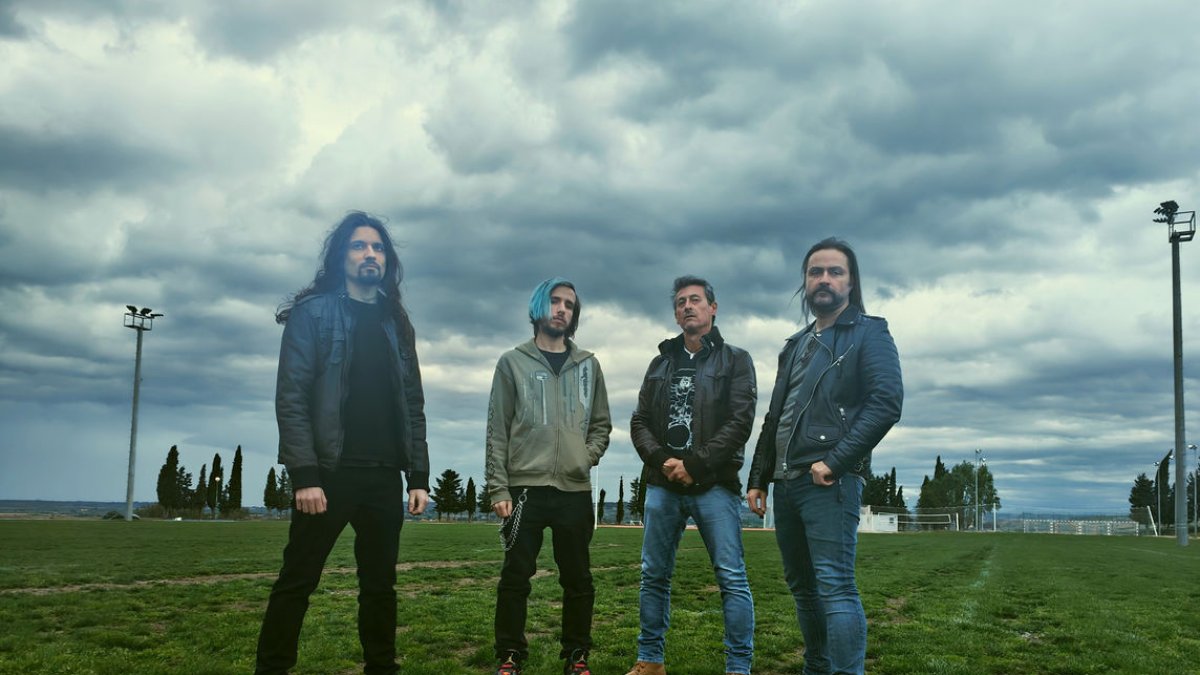 Mocs i Cucs presentarán su nuevo disco, ‘Cremem los putos bancs’. - S. MAYORA