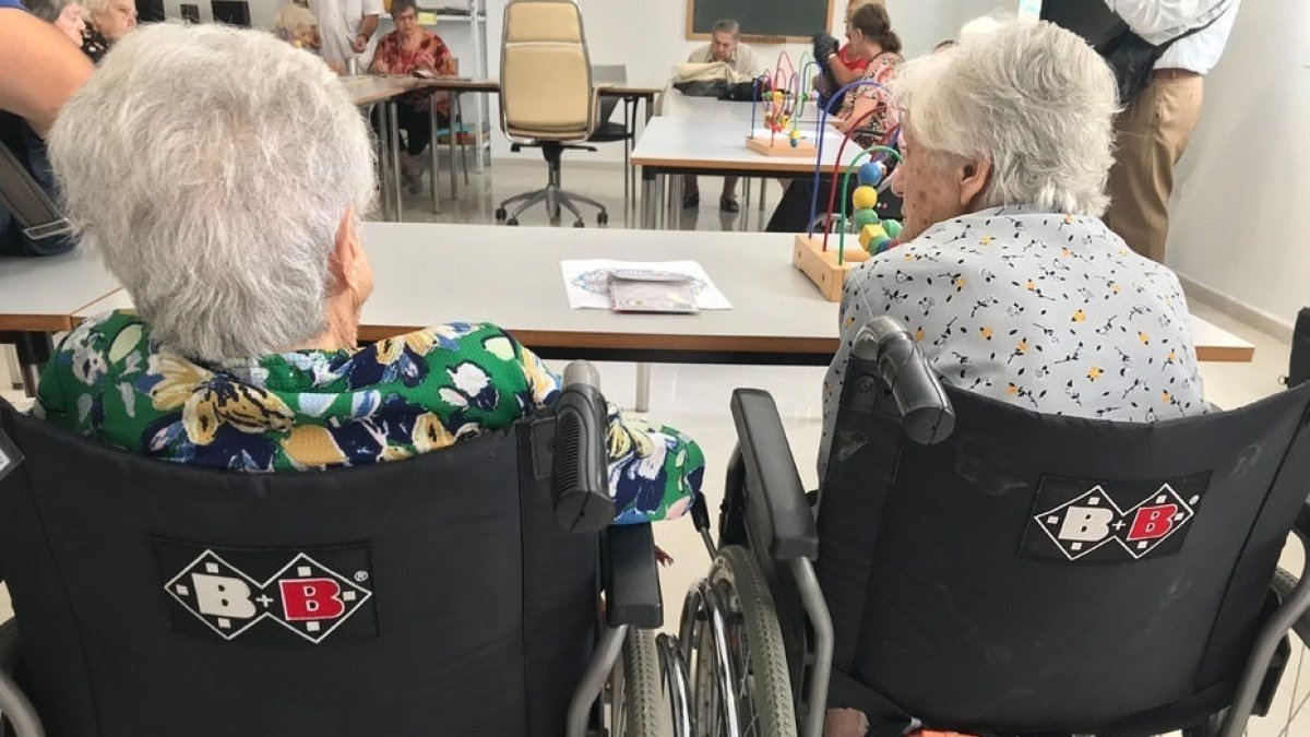 Més de la meitat dels beneficiaris de la dependència són majors de 80 anys. - EUROPA PRESS