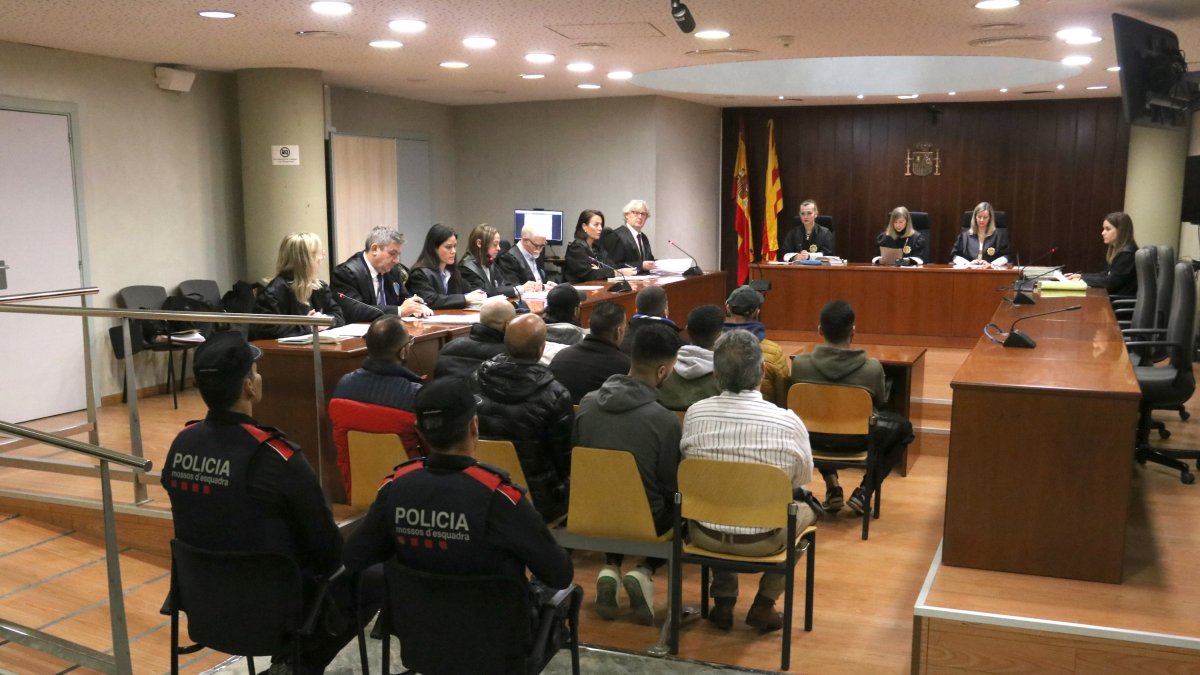 Los acusados durante la vista en la Audiencia de Lleida de este miércoles.