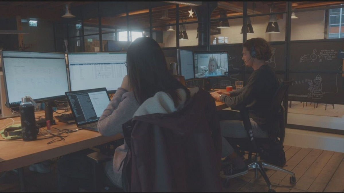 El reportatge plantejarà el debat de si la IA porta avantatges o riscos. - RTVE