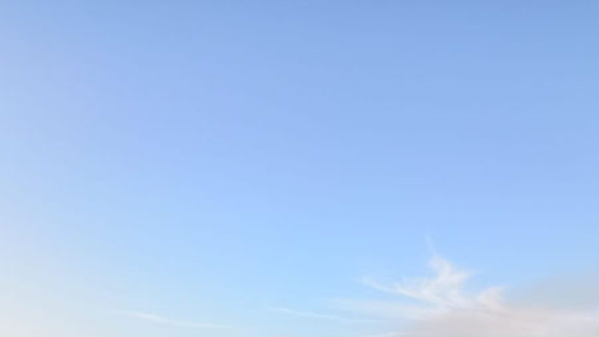 Una de las señalas colocada en un camino reparado. - A.C.