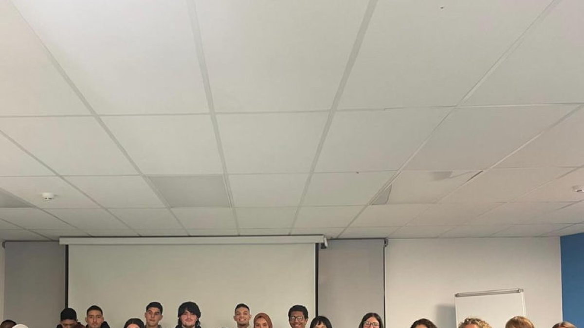 L’entrega de diplomes del programa ‘Singulars. Som Joves’. - PAERIA BALAGUER