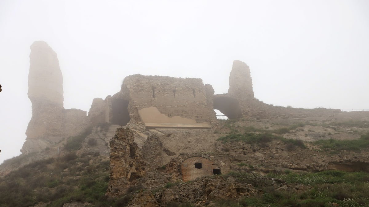 La parte del templo del castillo-iglesia de Santa Maria de Farfanya, en Castelló de Farfanya. - MAGDALENA ALTISENT