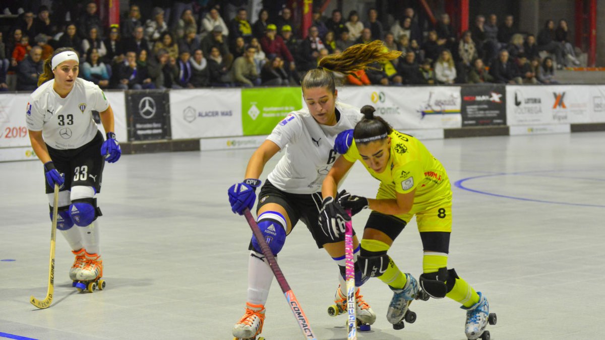 Ana Horche presiona la salida de Alexia Bosch, una de las jugadoras más peligrosas del Voltregà. - ALEJANDO LIÁÑEZ