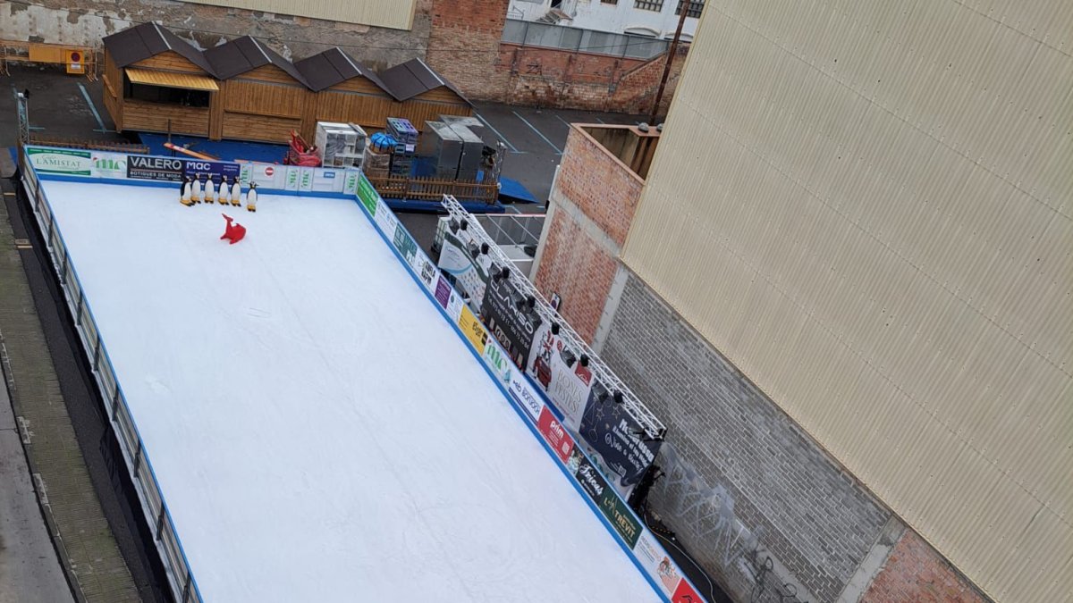 Ubicada al pàrquing de Ferrer i Busquets i President Macià.
