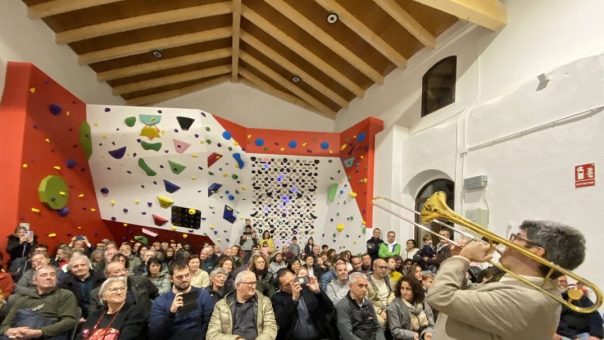 Els assistents van gaudir de l’actuació del grup Sunset Rhythm Kings. - J.F.D.