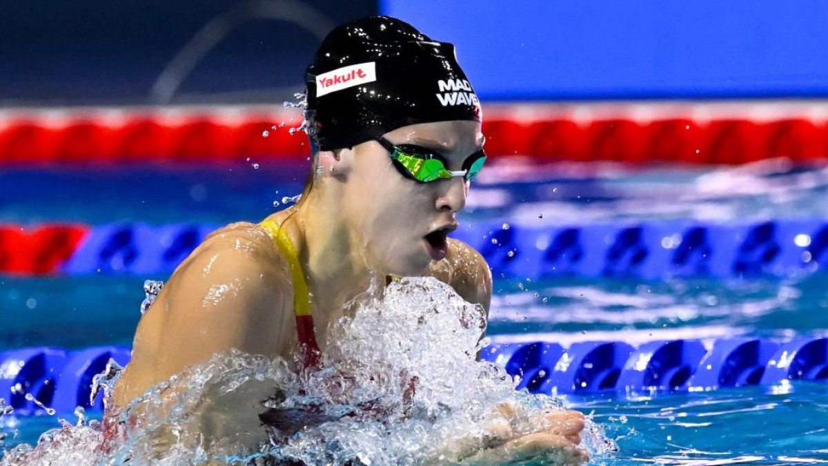 Emma Carrasco Cadens nadant l’estil braça ahir durant l’inici del Mundial. - RFEN