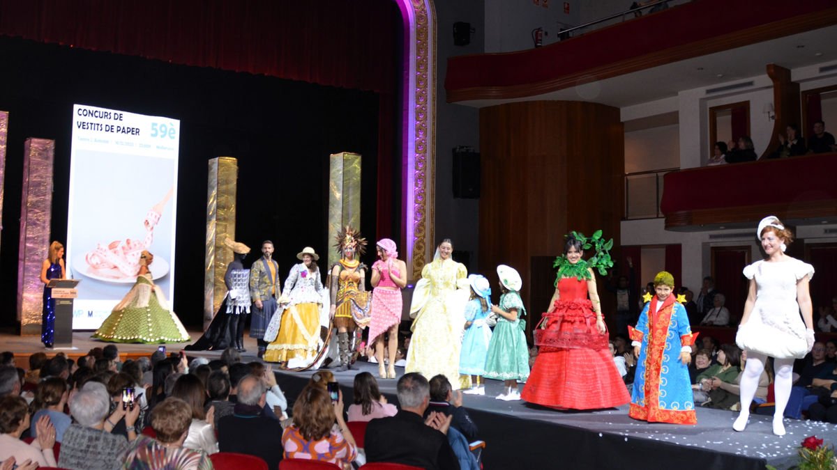 La edición pasada de los Vestits de Paper. - SEGRE