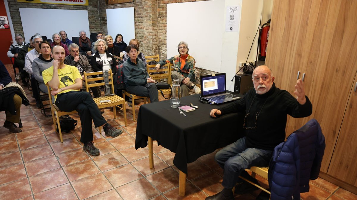 La xarrada de Morell va tenir lloc ahir a l’Ateneu La Baula. - AMADO FORROLLA