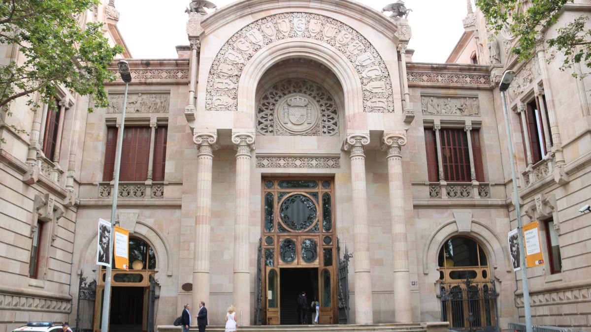 Imagen de archivo de la fachada principal del Tribunal Superior de Justicia de Catalunya en Barcelona. - ACN