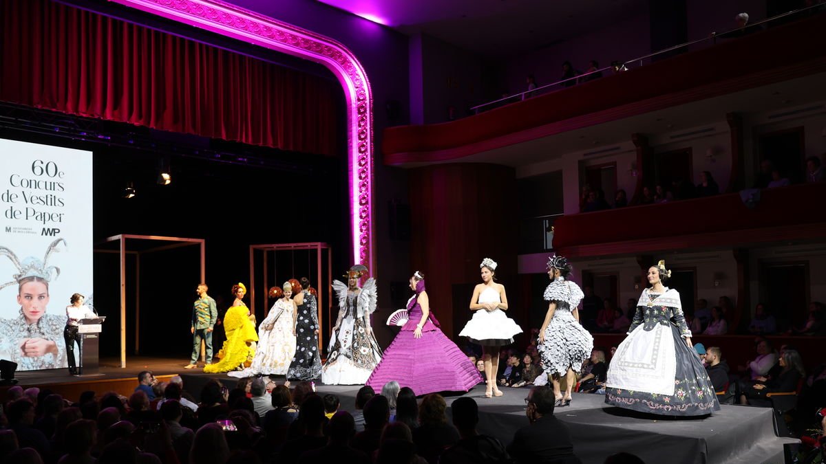 Los vestidos ganadores, sobre la pasarela. - J.GÓMEZ