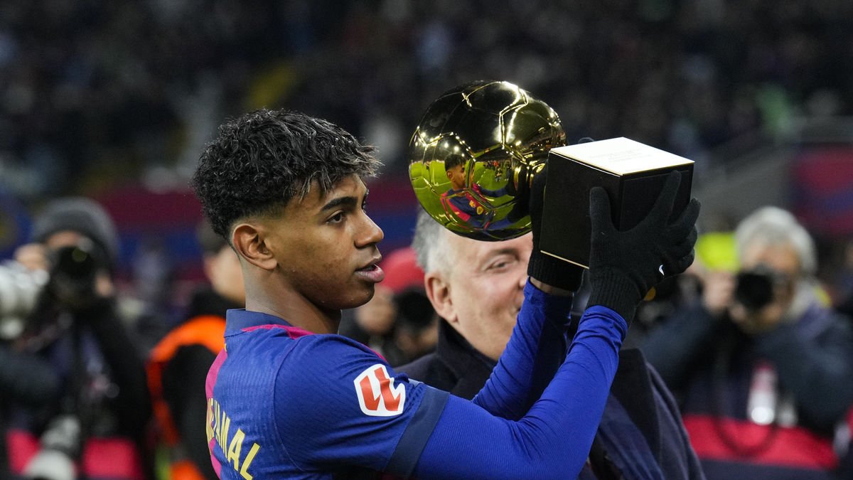 Lamine Yamal va oferir el seu premi Golden Boy diumenge. - EFE