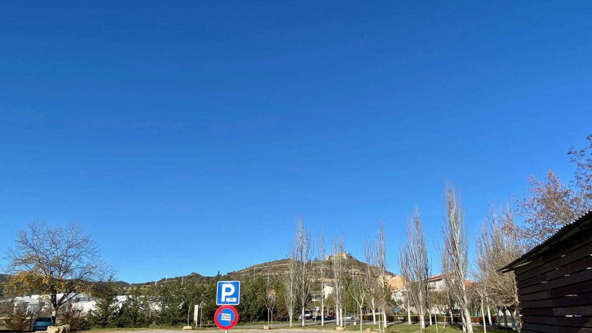 El parking de autocaravanas de 10 plazas de Solsona. - A. SOLSONA
