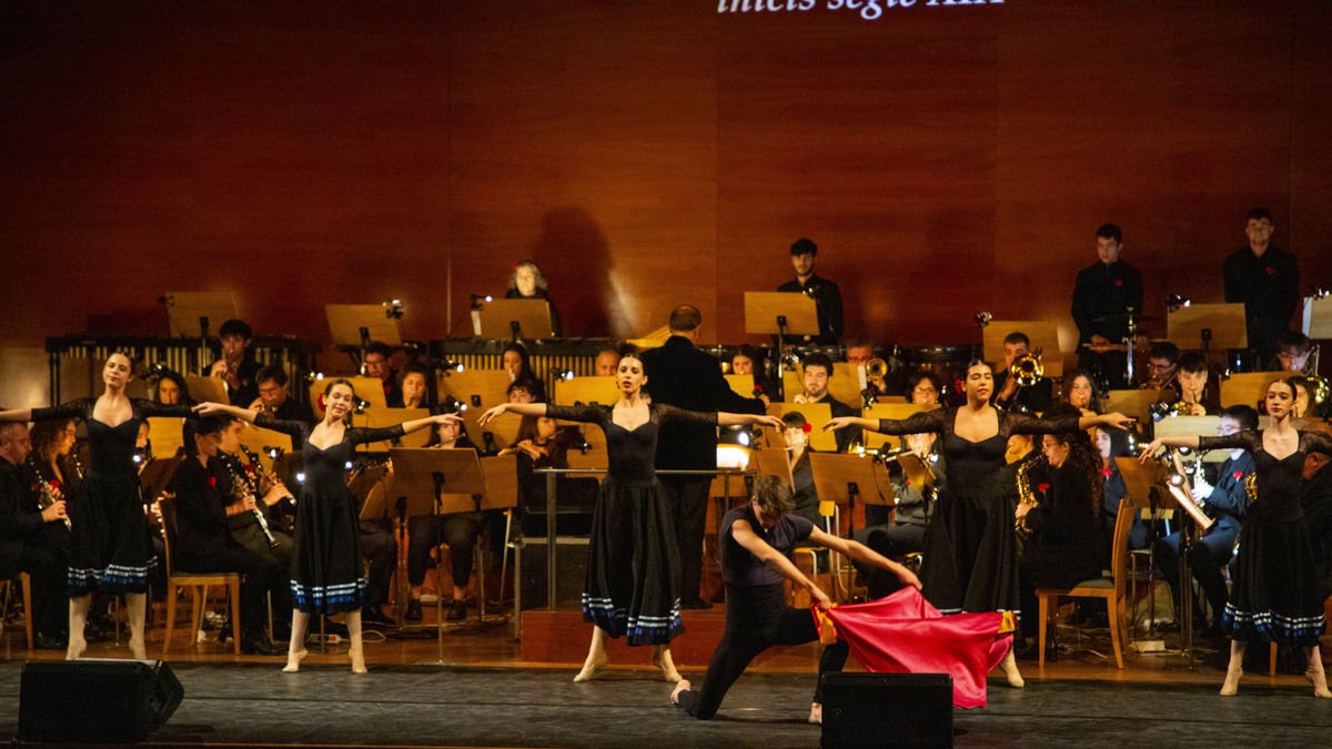 Ópera 'Carmen' con la Banda Municipal de Lleida y el Espai Dansa - GERARD HOYAS
