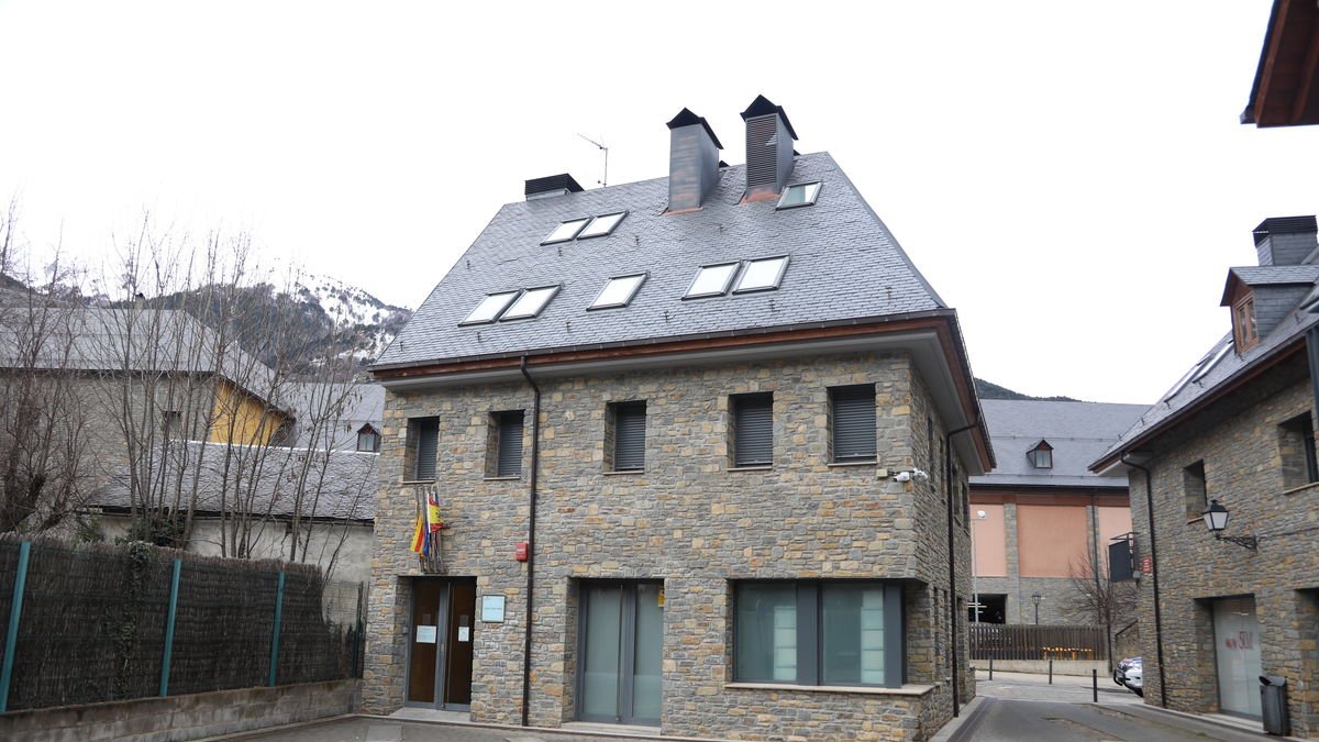 Era bastissa des jutjats de Vielha e Mijaran acuelhec grana part des nòces oficiades en Aran en 2023. - EDGAR ALDANA